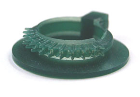 回転冶具を使う事により360度の切削が可能です。